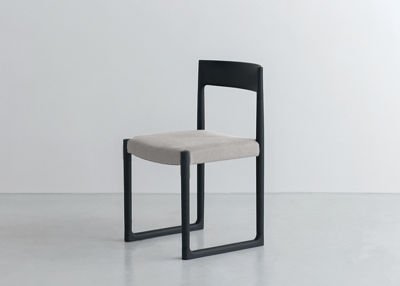 SWEEPY chair | interiors online store