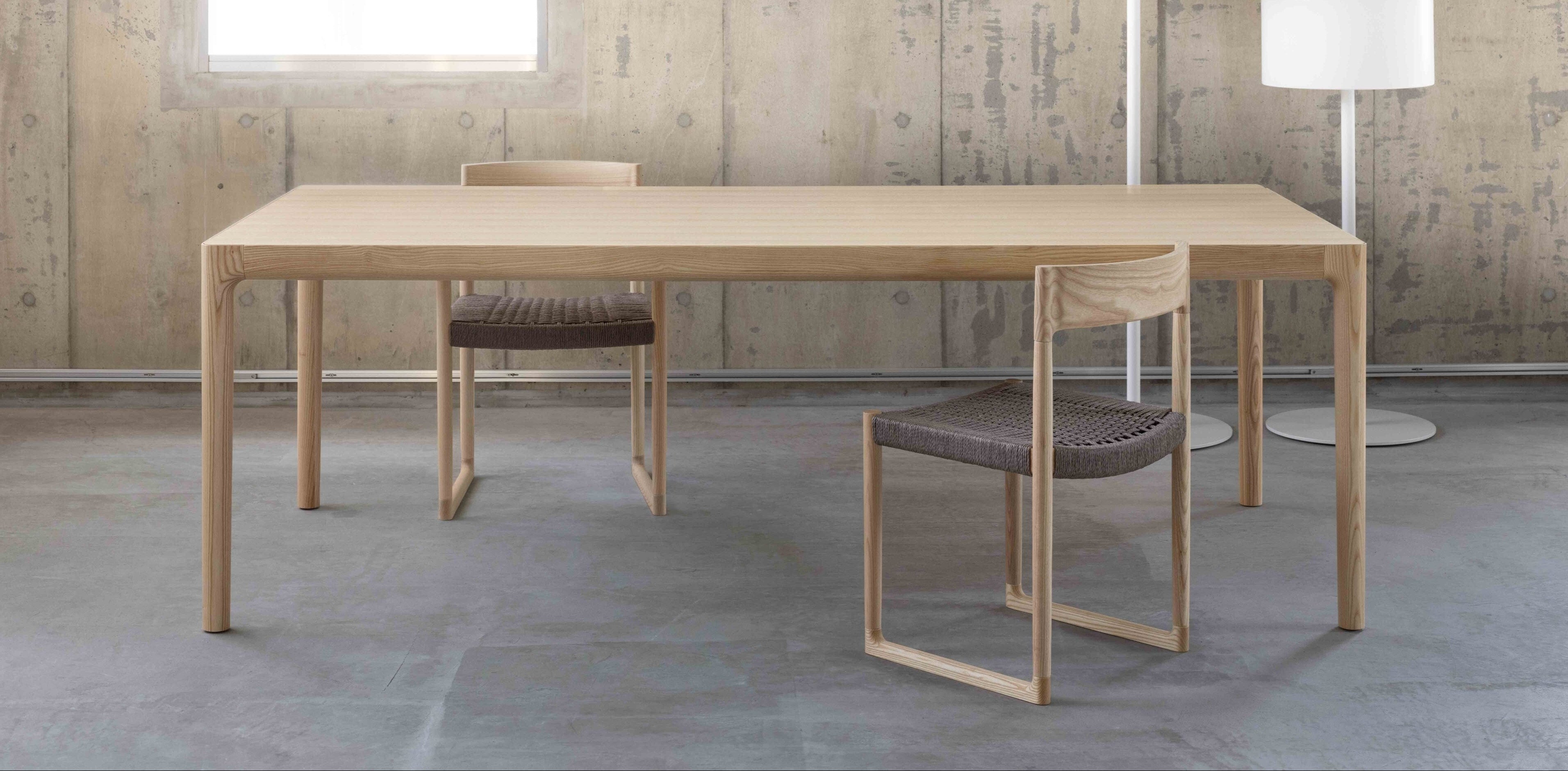 SWEEPY チェア (アームあり / ペーパーコード)