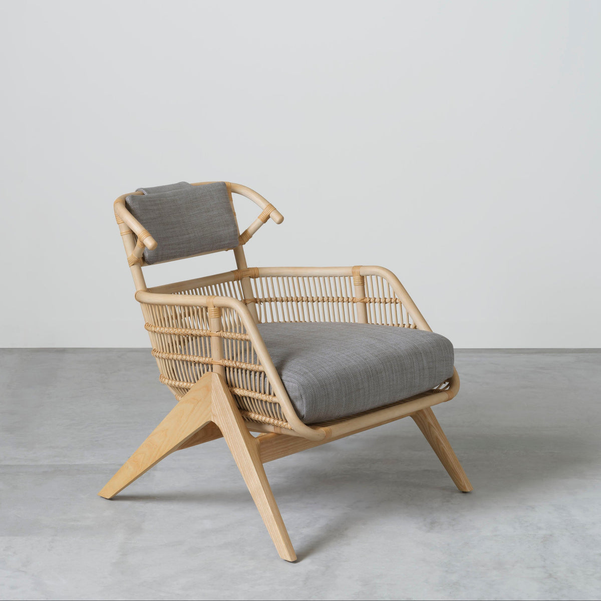 TSUZURI lounge chair | interiors online store