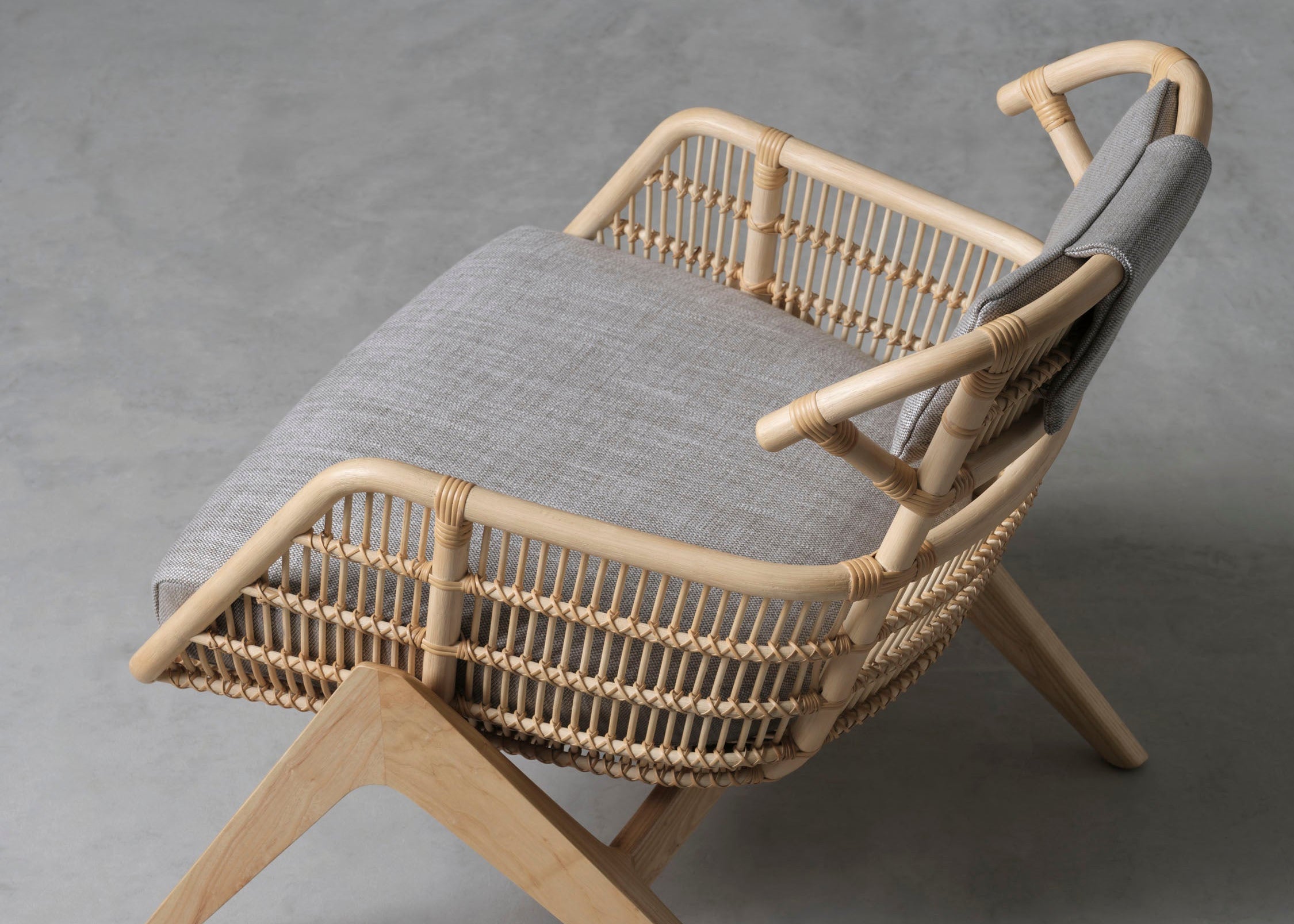 TSUZURI lounge chair | interiors online store