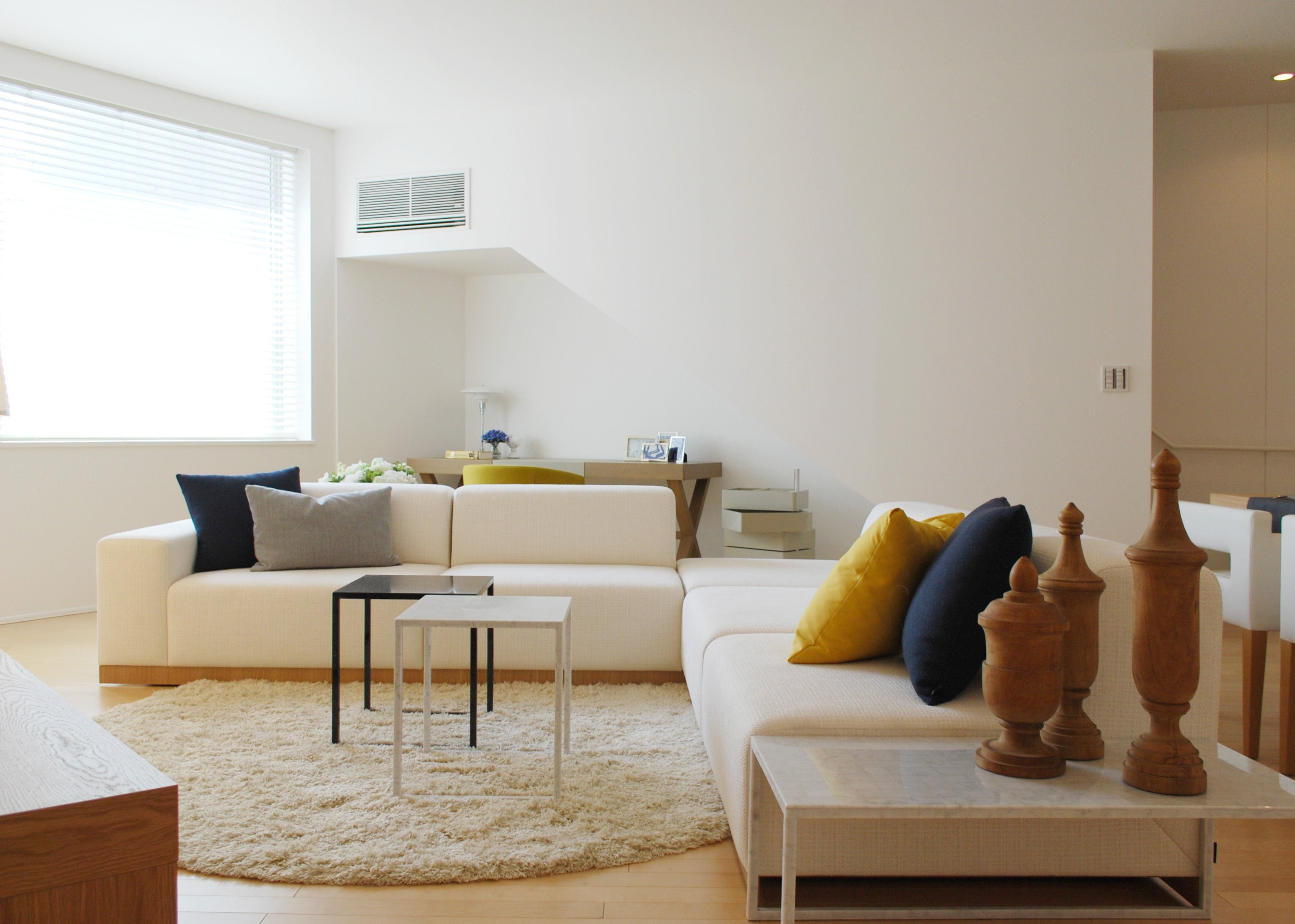 BK サイドテーブル (スクエア型）