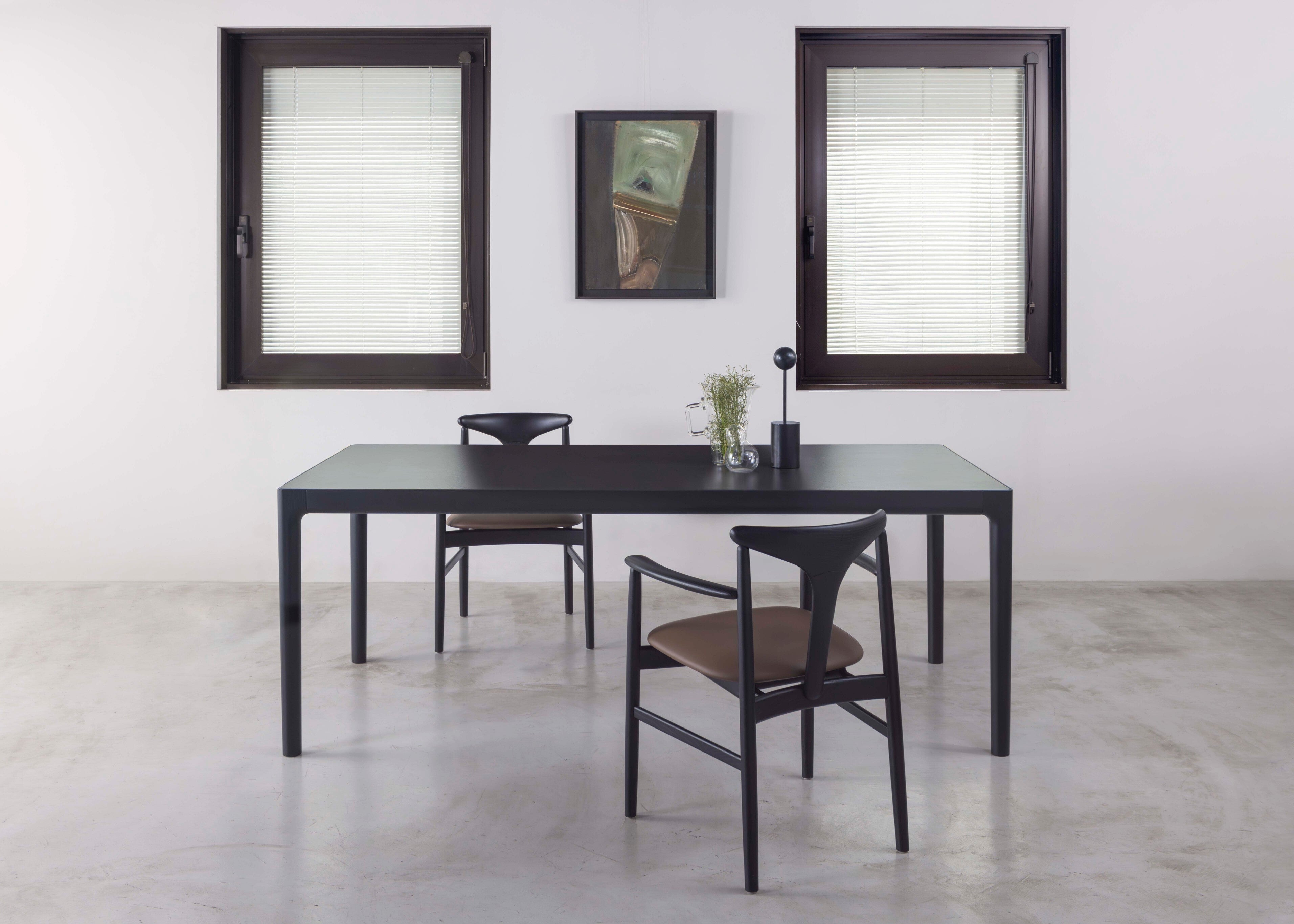SWEEPY table | interiors online store
